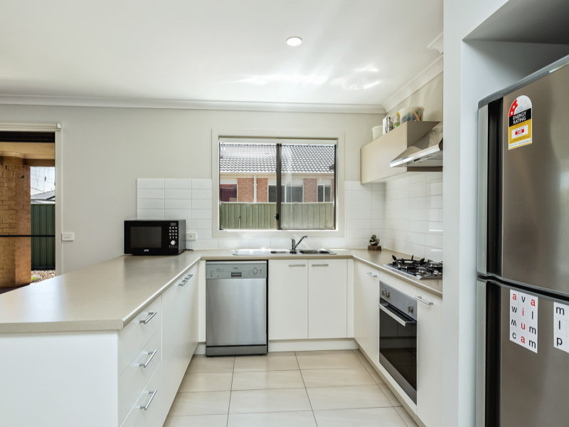 6 Amesbury Ave, Wyndham Vale, VIC, 3024, Wyndham Vale - Thumbnail 4