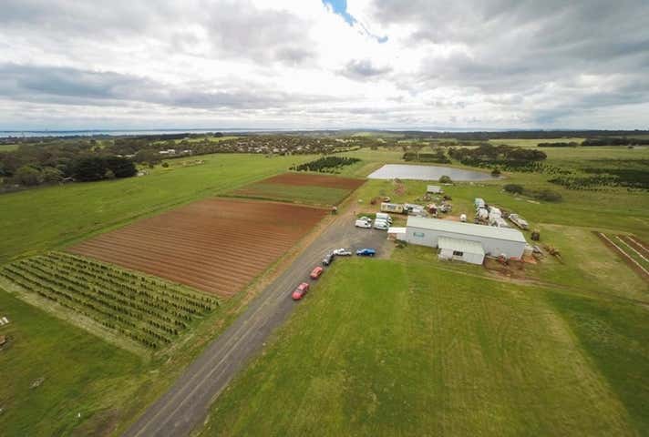 2102 Phillip Island Road, Cowes, Vic 3922