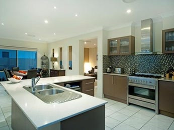 Modern island kitchen design using glass - Kitchen Photo 911151